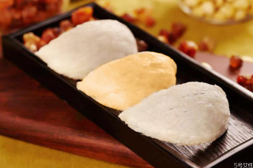 燕窩偏黃是什么原因 燕窩白的好還是黃的好 燕窩偏黃是什么原因 燕窩白的好還是黃的好