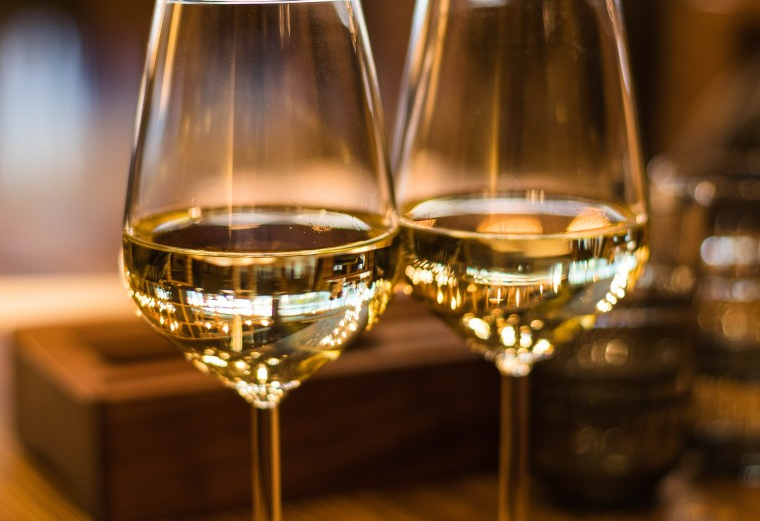 白葡萄酒配什么菜比較好 白葡萄酒配什么食物 白葡萄酒配什么菜比較好 白葡萄酒配什么食物