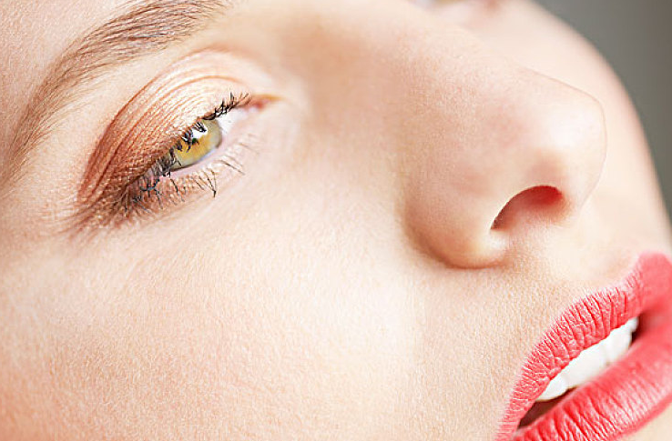 化妝對人身體有好處嗎 經(jīng)?；瘖y皮膚會變差嗎