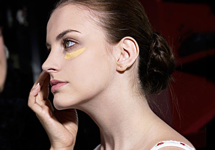 化妝對人身體有好處嗎 經(jīng)?；瘖y皮膚會變差嗎