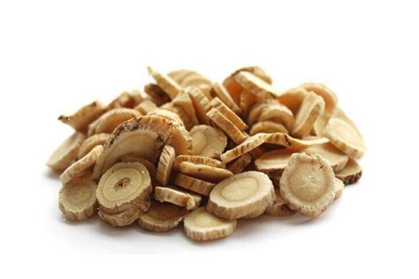 黃芩性溫還是性寒 黃芩和黃芪有什么區(qū)別 黃芩性溫還是性寒 黃芩和黃芪有什么區(qū)別