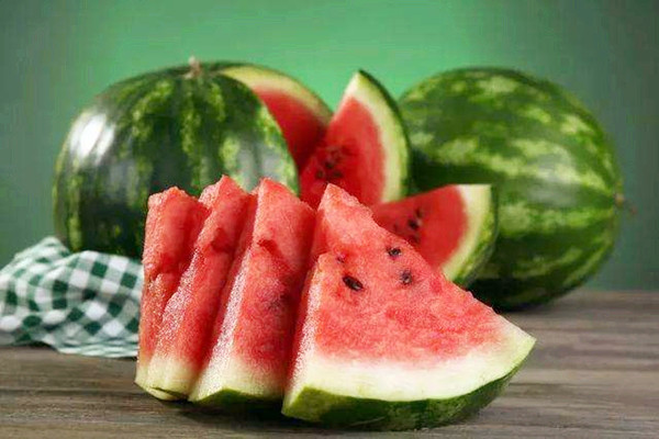 西瓜容易消化嗎 西瓜吃了會(huì)拉肚子嗎 西瓜容易消化嗎 西瓜吃了會(huì)拉肚子嗎