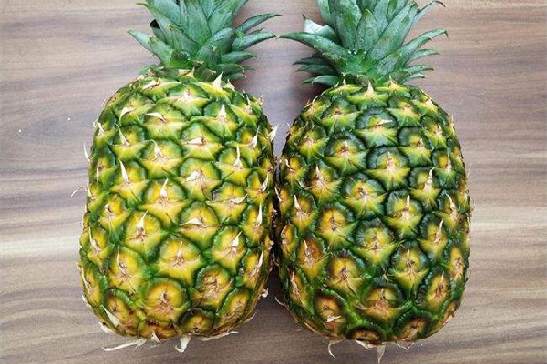 菠蘿泡多久鹽水可以吃 菠蘿泡鹽水一晚上還能吃嗎 菠蘿泡多久鹽水可以吃 菠蘿泡鹽水一晚上還能吃嗎