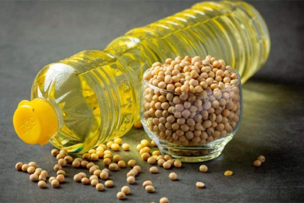 大豆油和菜籽油哪個(gè)好 大豆油的功效和作用 大豆油和菜籽油哪個(gè)好 大豆油的功效和作用