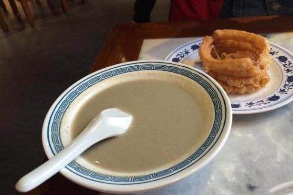 豆汁什么味道 豆汁和豆?jié){的區(qū)別 豆汁什么味道 豆汁和豆?jié){的區(qū)別