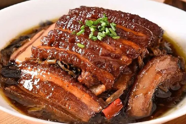 梅菜扣肉用什么肉最好 梅菜扣肉是甜的還是咸的 梅菜扣肉用什么肉最好 梅菜扣肉是甜的還是咸的