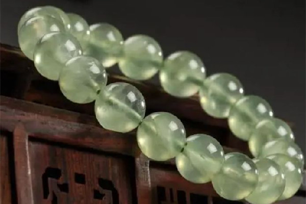 葡萄石手串價格 葡萄石手串有收藏價值嗎 葡萄石手串價格 葡萄石手串有收藏價值嗎