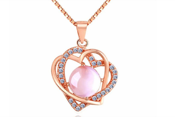 芙蓉石上面有黑點是什么 芙蓉石有裂紋怎么辦 芙蓉石上面有黑點是什么 芙蓉石有裂紋怎么辦