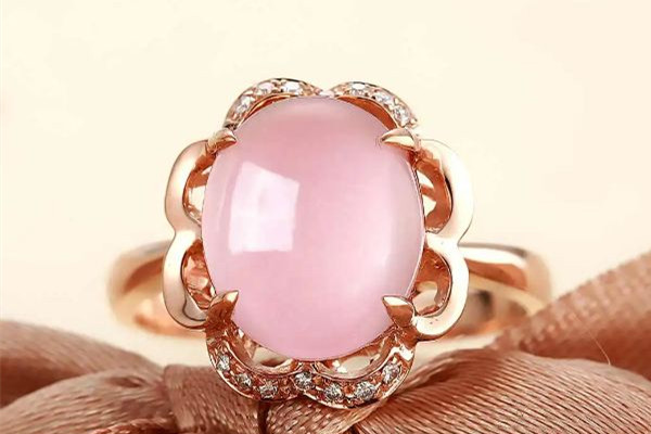 芙蓉石戴久了會(huì)認(rèn)主嗎 芙蓉石戴多久可以開運(yùn) 芙蓉石戴久了會(huì)認(rèn)主嗎 芙蓉石戴多久可以開運(yùn)