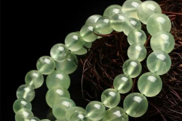 葡萄石手串價格 葡萄石手串有收藏價值嗎 葡萄石手串價格 葡萄石手串有收藏價值嗎