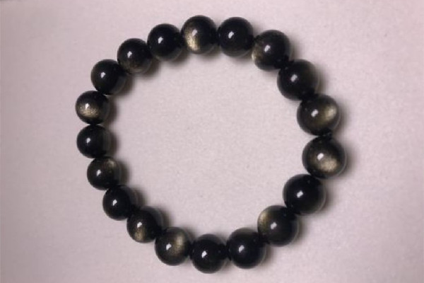 黑曜石適合什么屬相 黑曜石適合女人戴嗎 黑曜石適合什么屬相 黑曜石適合女人戴嗎