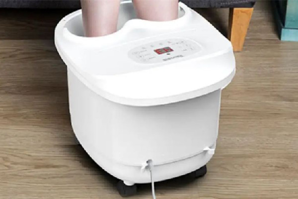 女子用泡腳桶加熱時(shí)起火 泡腳桶怎么選 女子用泡腳桶加熱時(shí)起火 泡腳桶怎么選